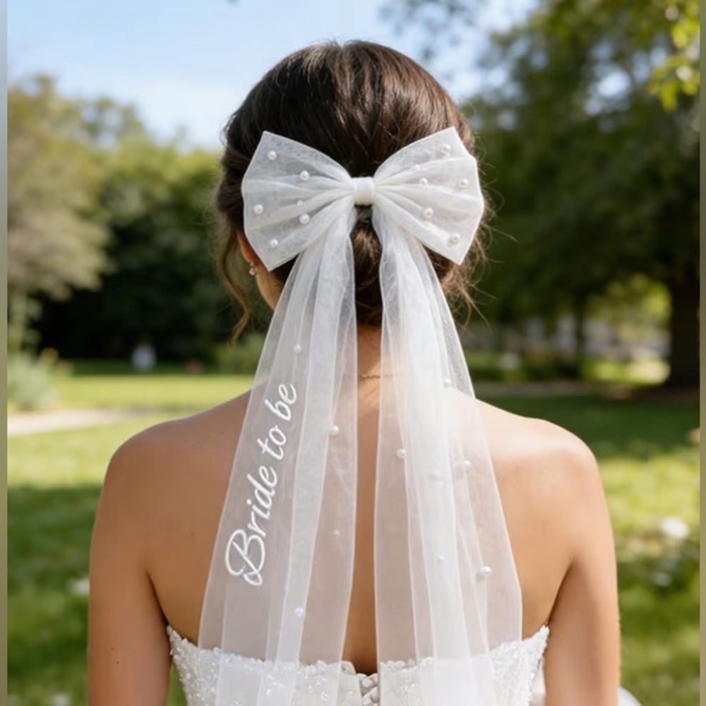 💍Say “I Do” to this✨BRAND NEW✨Bride to Be Sheer Bow Hair Clip - Bachelorette🤍